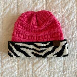 C.C Candy Pink Cable Knit Beanie with Zebra Print Cuff
